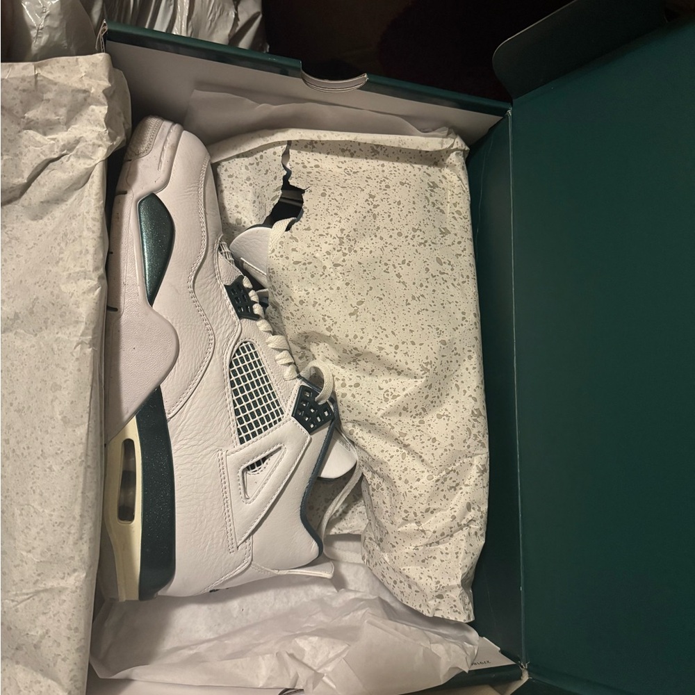 Jordan Athletic Shoes in White and Dark Green